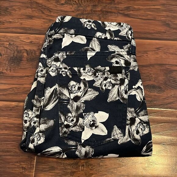 7 For All Mankind Jen 7 Blue Floral Cropped Skinny Pants Boho Feminine Modern - Picture 2 of 11